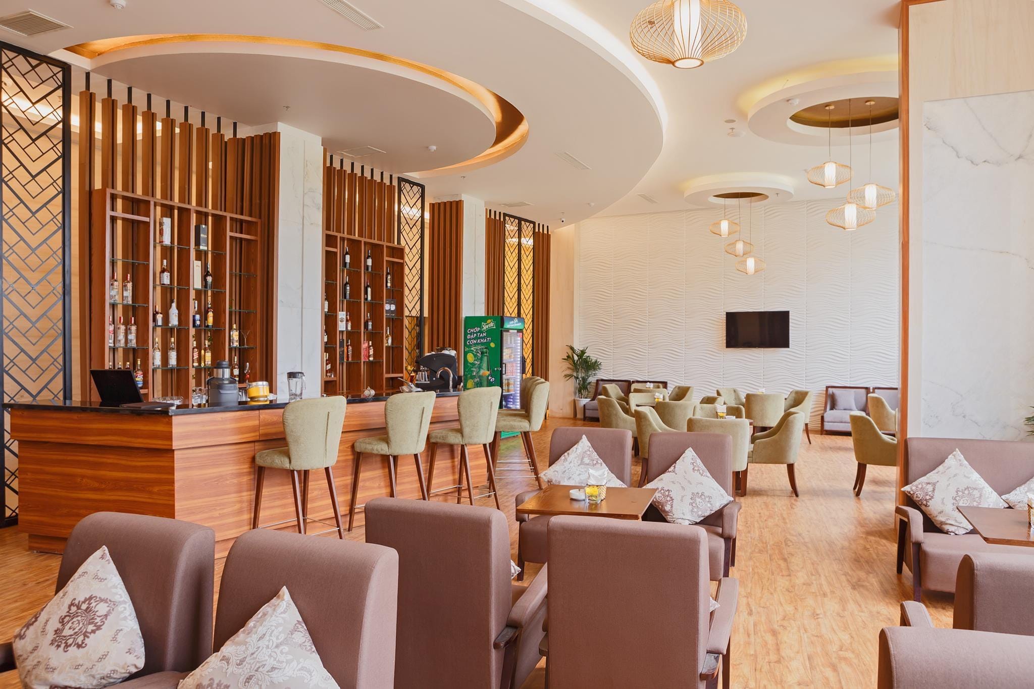 ĐẶT PHÒNG MƯỜNG THANH Khách sạn Mường Thanh Holiday Mộc Châu